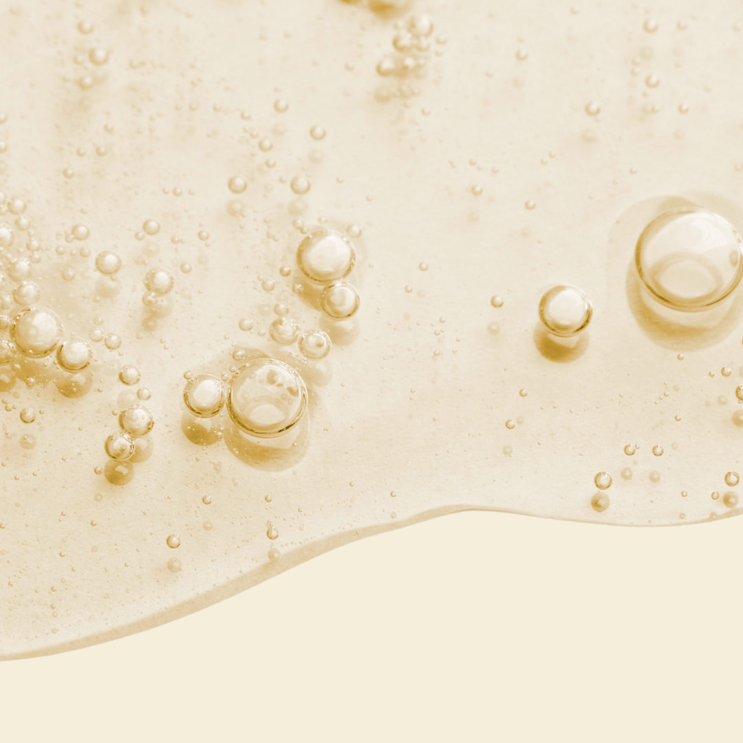 Close-up of SOPHIC DAILY shampoo